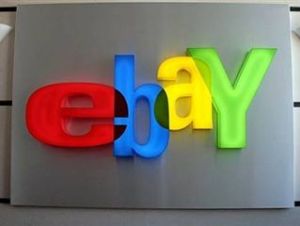 eBay.com - это огромный интернет базар, на котором продается и покупается абсолютно все - от подержанной цифровой техники до антиквариата и даже автомобилей, которые стоят баснословные деньги.