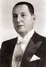 ́ ́ ́ (. Juan Domingo Perón, 8  1895 — 1  1974),     ,    1946  1955   1973  1974.